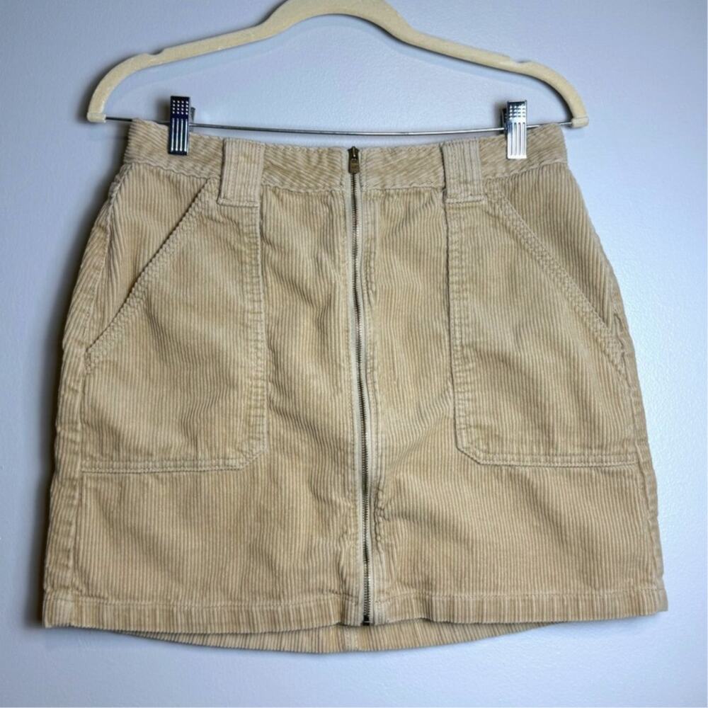 HOLLISTER Ultra High Rise Corduroy Khaki Zipper Front Skirt w/ Pockets, Size 11